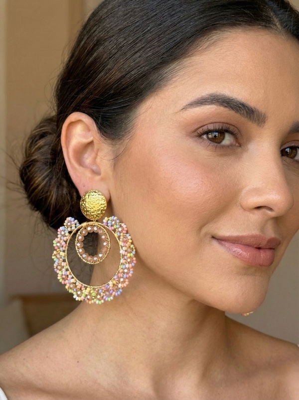 ARETES TEJIDOS EN MOSTACILLA COLORES DORADO