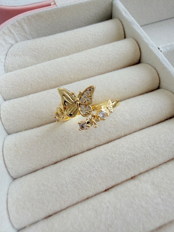ANILLO DE MARIPOSAS PEQUEÑO CON CIRCONES DORADO