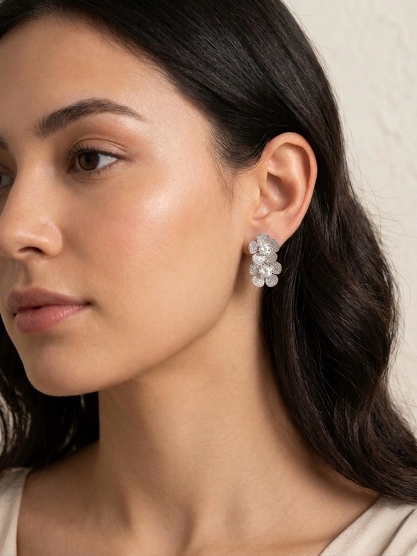 ARETE TOPO FLOR DOBLE PLATEADO PLATEADO