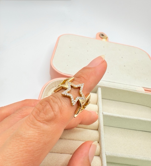 ANILLO ESTRELLAS GRUESO DORADO