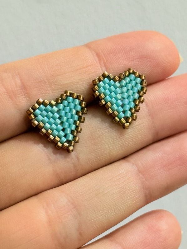 ARETES TOPO CORAZON AGUAMARINA COLORES