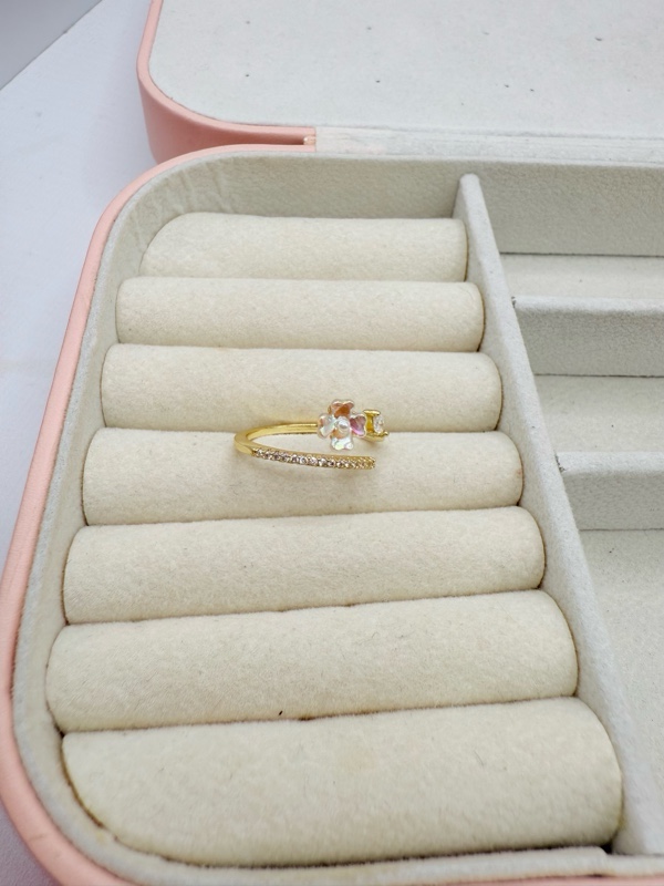 ANILLO CON FLOR TORNASOL DORADO
